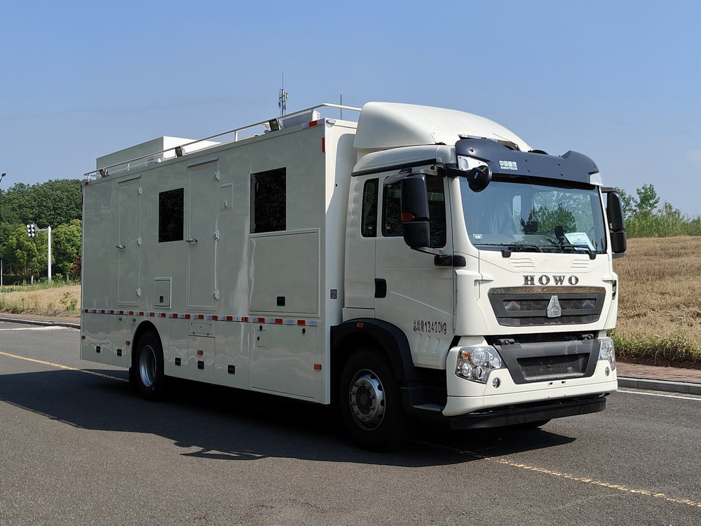 雨花牌ALT5131XTX6H通信車