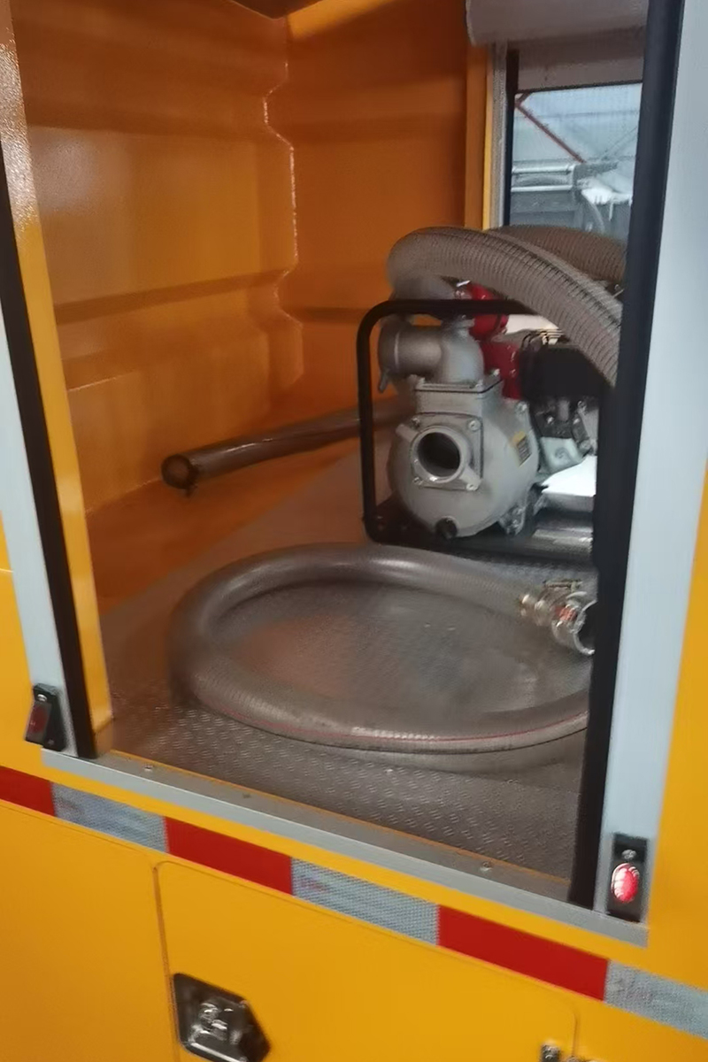 中潔牌XZL5046GPS6綠化噴灑車公告圖片