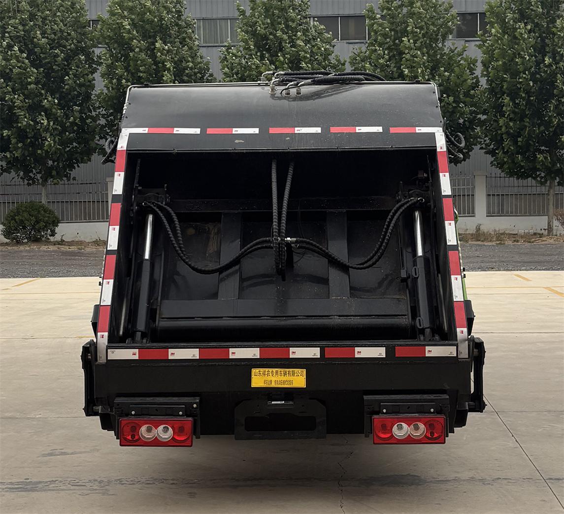 祥農(nóng)達(dá)牌SGW5040ZYSBEVBJ純電動壓縮式垃圾車公告圖片