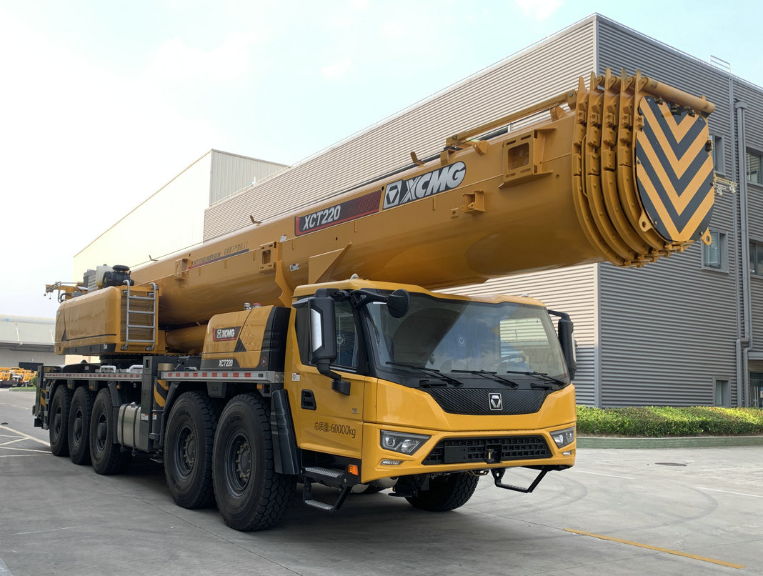 XZJ5600JQZ220G8型汽車起重機(jī)圖片
