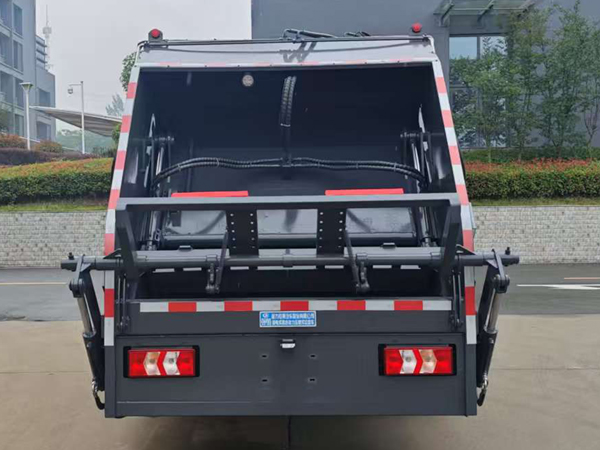 程力威牌CLW5120ZYSPHEVAHE插電式混合動(dòng)力壓縮式垃圾車公告圖片