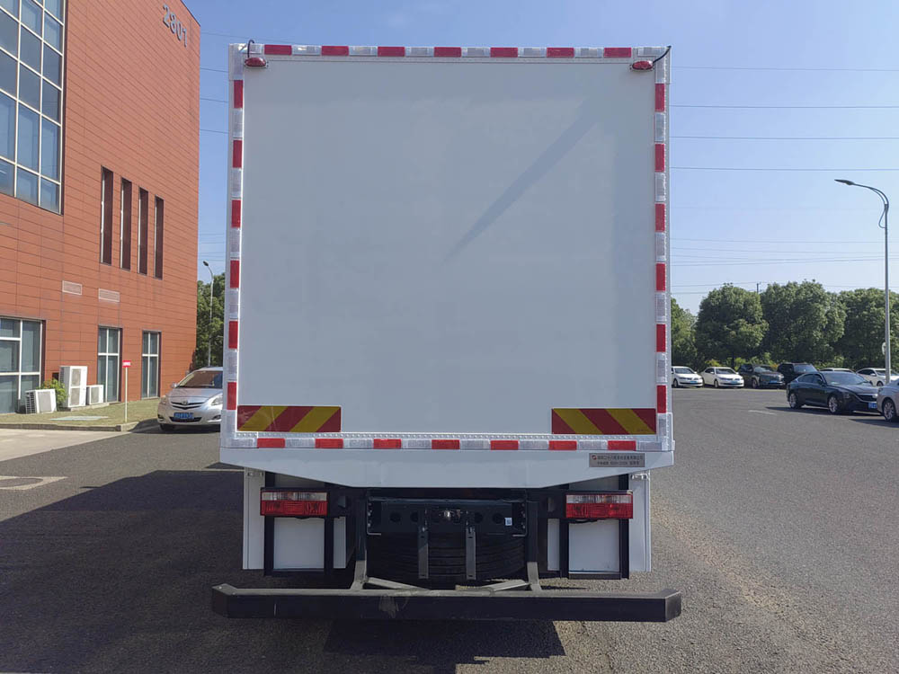 中馳威牌CEV5122XZH指揮車公告圖片