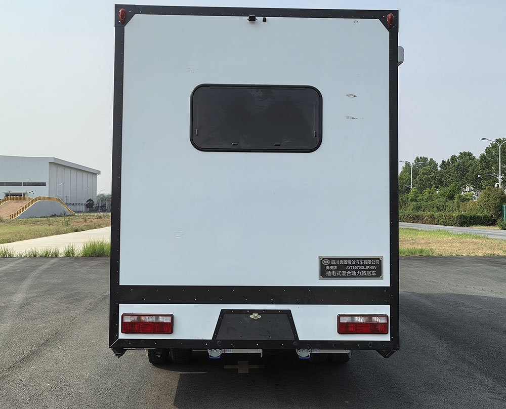 勇圖牌AYT5070XLJPHEV插電式混合動力旅居車公告圖片