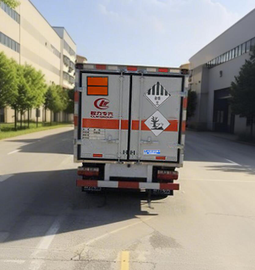 程力威牌CLW5030XZWE6雜項(xiàng)危險(xiǎn)物品廂式運(yùn)輸車公告圖片