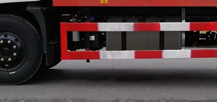 東風牌DFH5180XXYB4廂式運輸車公告圖片