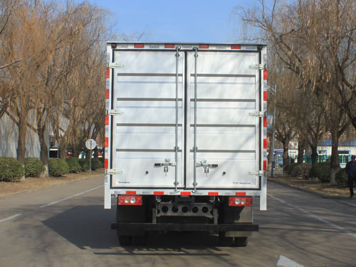 福田牌BJ5104XXYEJFA-02廂式運(yùn)輸車公告圖片