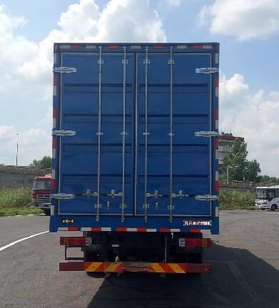 解放牌CA5180XXYPK1L7E6A80廂式運(yùn)輸車公告圖片