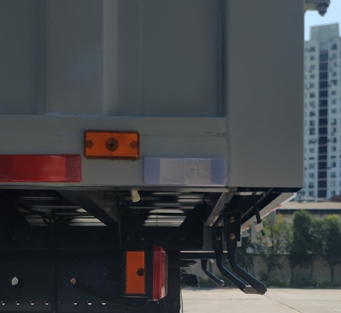 東風牌DFH5170XXYBX3廂式運輸車公告圖片