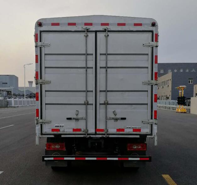 福田牌BJ5075CCY-F3倉柵式運輸車公告圖片