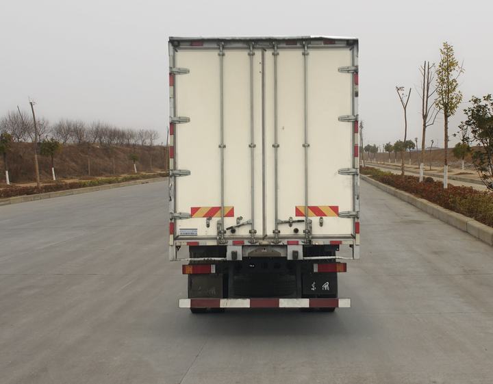 東風(fēng)牌DFH5200XXYDX2廂式運(yùn)輸車公告圖片