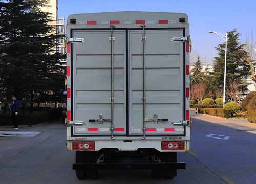 福田牌BJ5045CCY9JB5-54倉柵式運輸車公告圖片