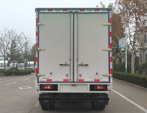 福田牌BJ5114XXYEPFD-03廂式運(yùn)輸車公告圖片