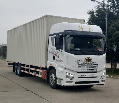 解放牌CA5250XXYP26K2L7T2E6A80廂式運(yùn)輸車公告圖片