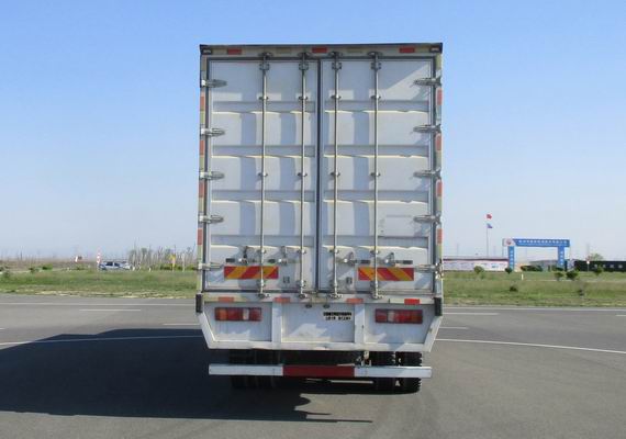 汕德卡牌ZZ5316XXYV466MF1廂式運(yùn)輸車公告圖片