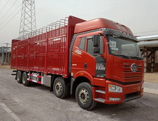 解放牌CA5310CCQP66K24L7T4E6畜禽運(yùn)輸車公告圖片