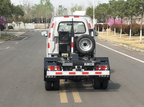 宇通牌YTZ5030ZXXK0P6車廂可卸式垃圾車公告圖片