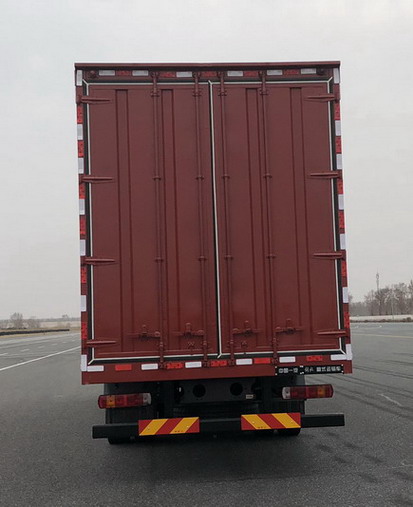 解放牌CA5180XXYP66K1L7E6廂式運(yùn)輸車(chē)公告圖片