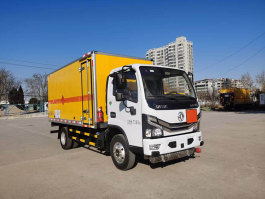 爆破器材运输车