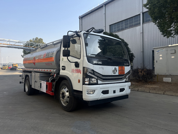 楚勝牌CSC5125GJY6A加油車