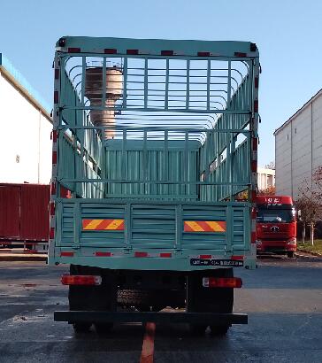 解放牌CA5250CCYP28K1L8T3AE6倉柵式運輸車公告圖片