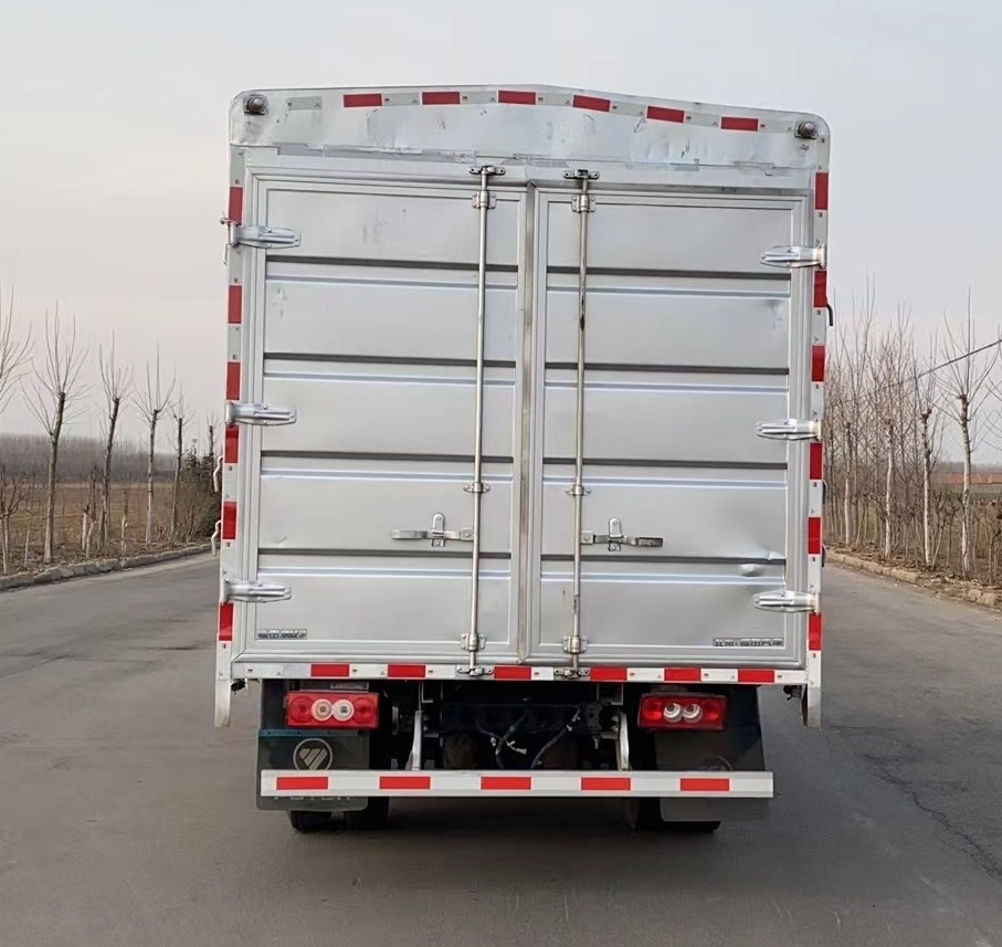 福田牌BJ5045CCY9JDA-AB1倉柵式運輸車公告圖片