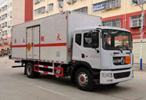 程力威牌CLW5180XQYE6爆破器材运输车