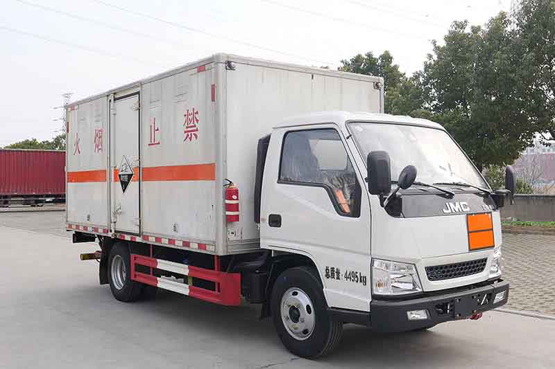 華通牌HCQ5041XFWJX6腐蝕性物品廂式運(yùn)輸車
