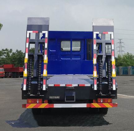 乘龍牌LZ5180TPBM3AC1平板運(yùn)輸車(chē)公告圖片