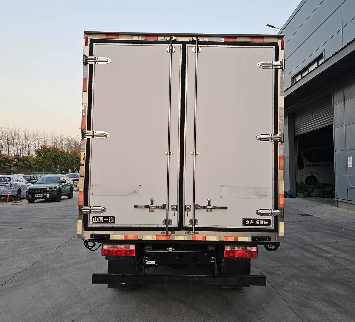 解放牌CA5041XLCP40K59L2E6A84冷藏車公告圖片