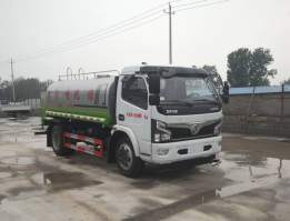 绿化喷洒车