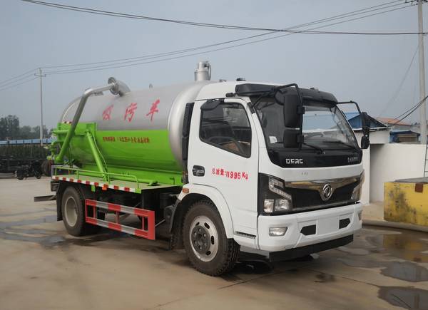 中達(dá)威牌CFY5120GXW6吸污車