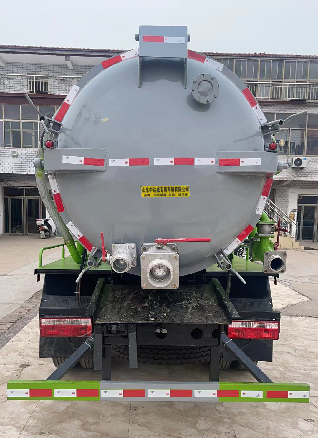 中達(dá)威牌CFY5120GXW6吸污車公告圖片