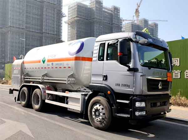 五峰牌JXY5260GDY低溫液體運(yùn)輸車