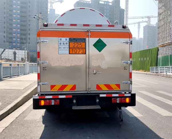 五峰牌JXY5260GDY低溫液體運輸車公告圖片