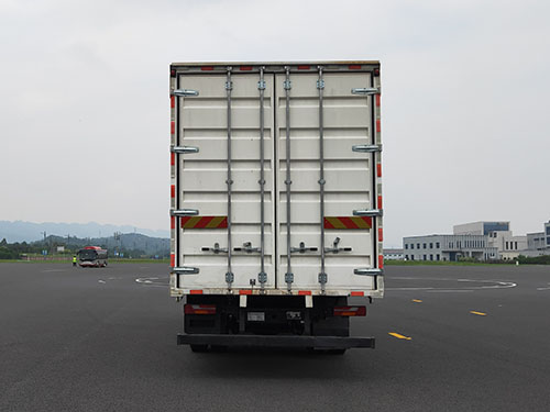 陜汽牌SX5189XXYVB481廂式運(yùn)輸車公告圖片