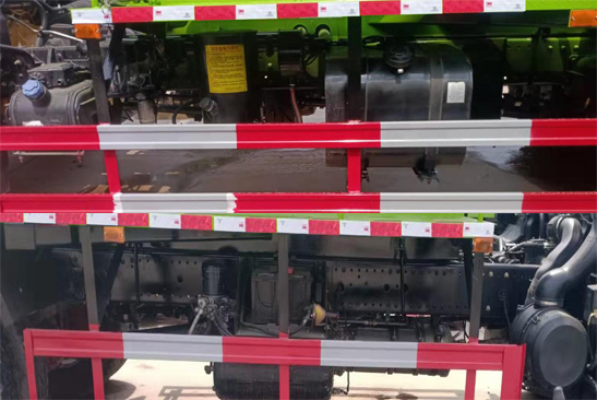 東環(huán)威牌JDH5180GXWEQ6吸污車公告圖片