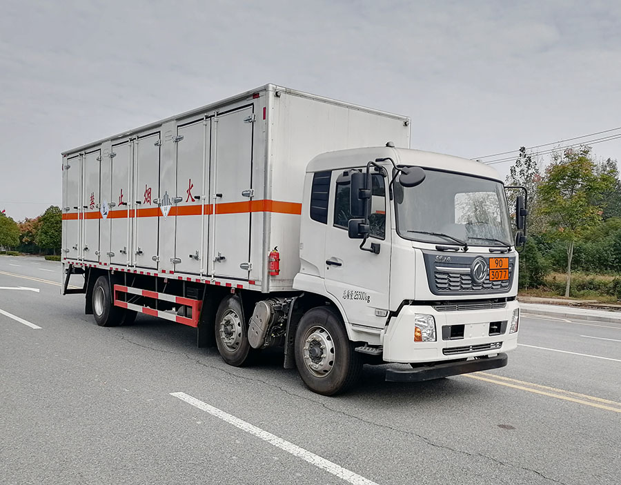 大力牌DLQ5260XZWDFH6雜項危險物品廂式運輸車公告圖片