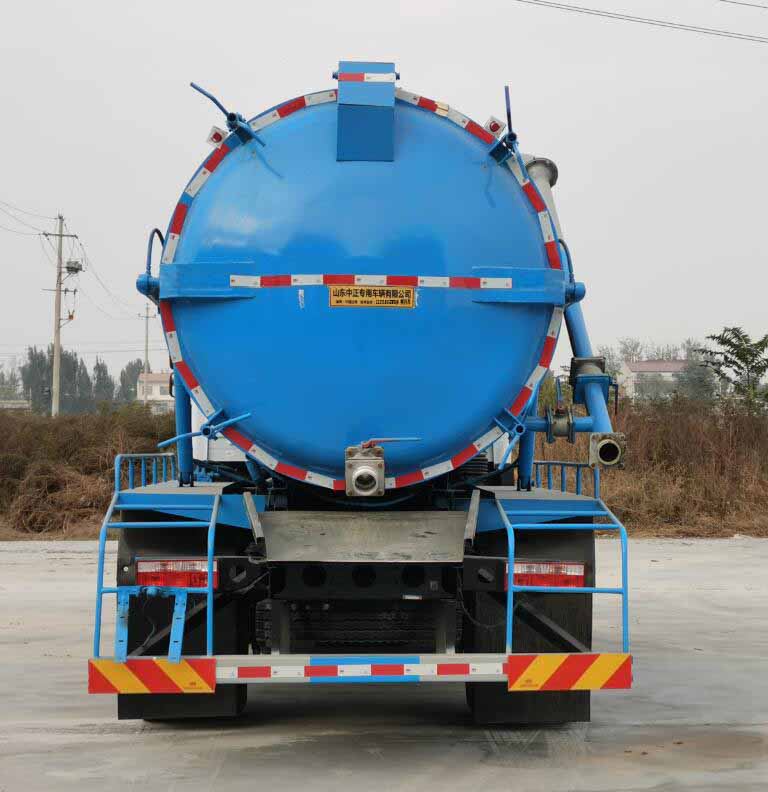 中盛誠(chéng)達(dá)牌LZZ5180GXWEQ6吸污車(chē)公告圖片