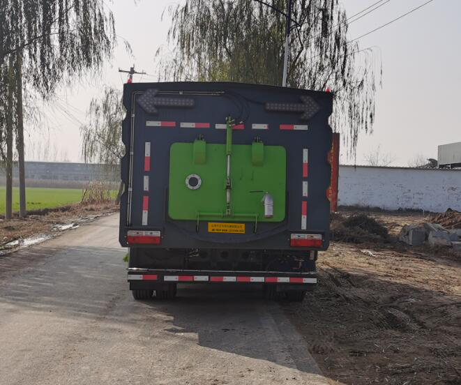 中盛誠(chéng)達(dá)牌LZZ5120TXSEQ6洗掃車公告圖片