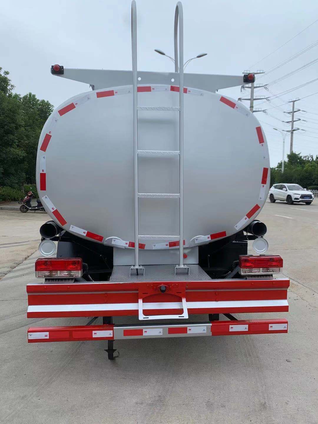 舜德牌SDS5121TGYEQ6供液車(chē)公告圖片