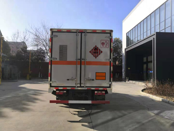 楚勝牌CSC5125XRG6易燃固體廂式運輸車公告圖片