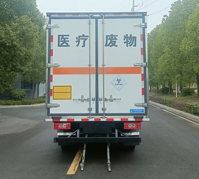 程力威牌CLW5045XYYB6醫(yī)療廢物轉(zhuǎn)運(yùn)車公告圖片