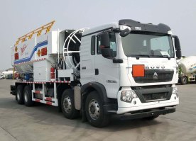 惠丰安拓牌SXH5320THZS2现场混装重铵油炸药车