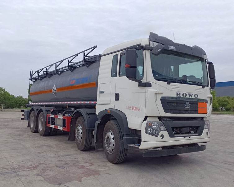 程力牌CL5320GFWZ6腐蝕性物品罐式運(yùn)輸車(chē)