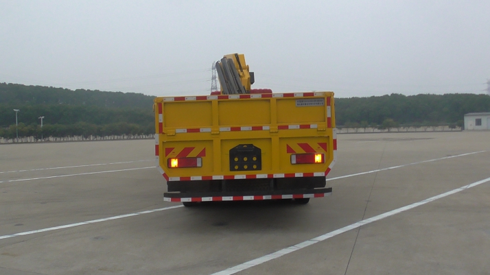 長興德龍牌ZZZ5316JSQEQ6隨車起重運輸車公告圖片