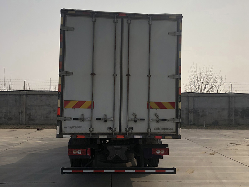 福田牌BJ5188XXY-FM廂式運輸車公告圖片