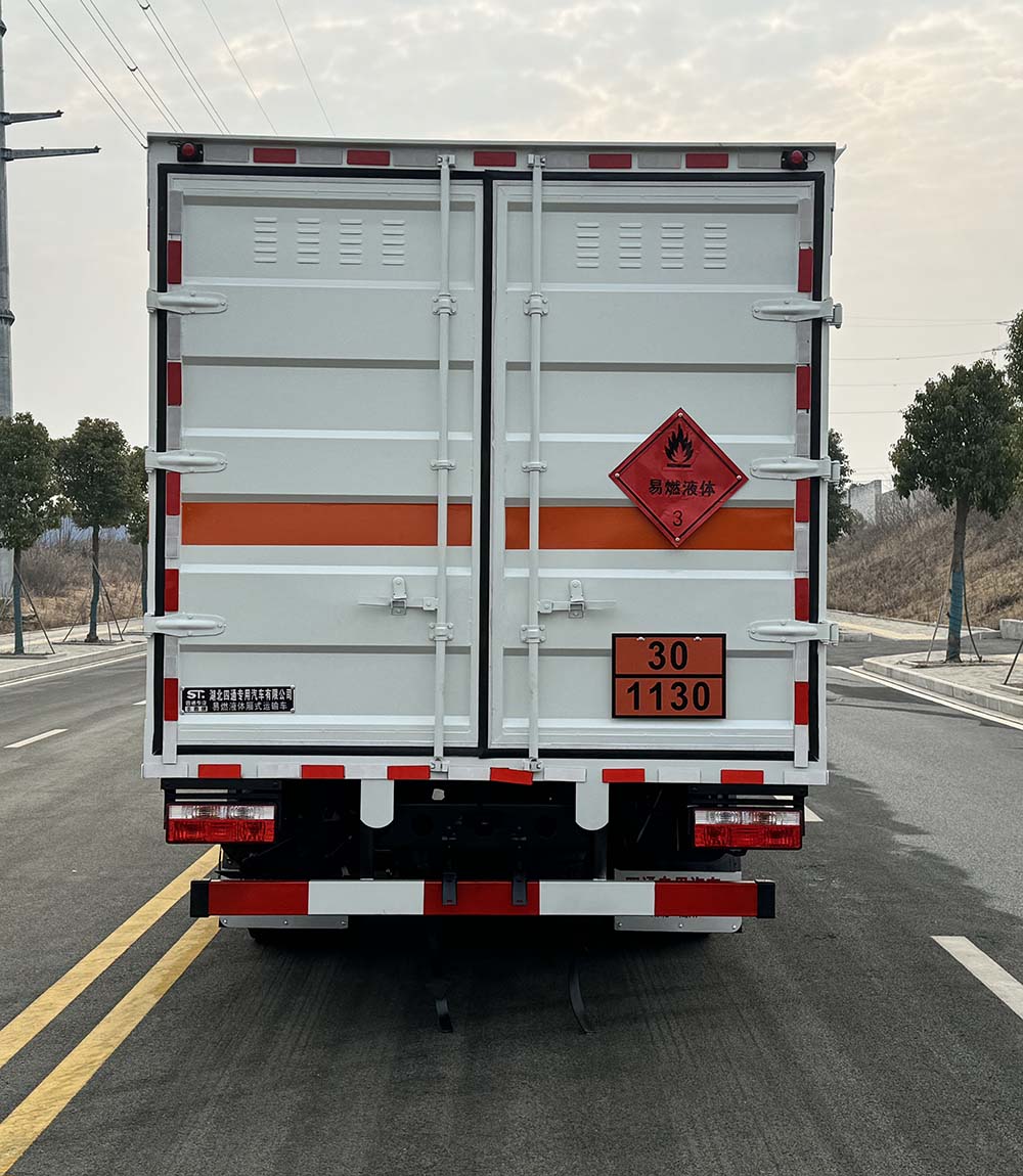 豐霸牌STD5125XRYEQ6易燃液體廂式運輸車公告圖片