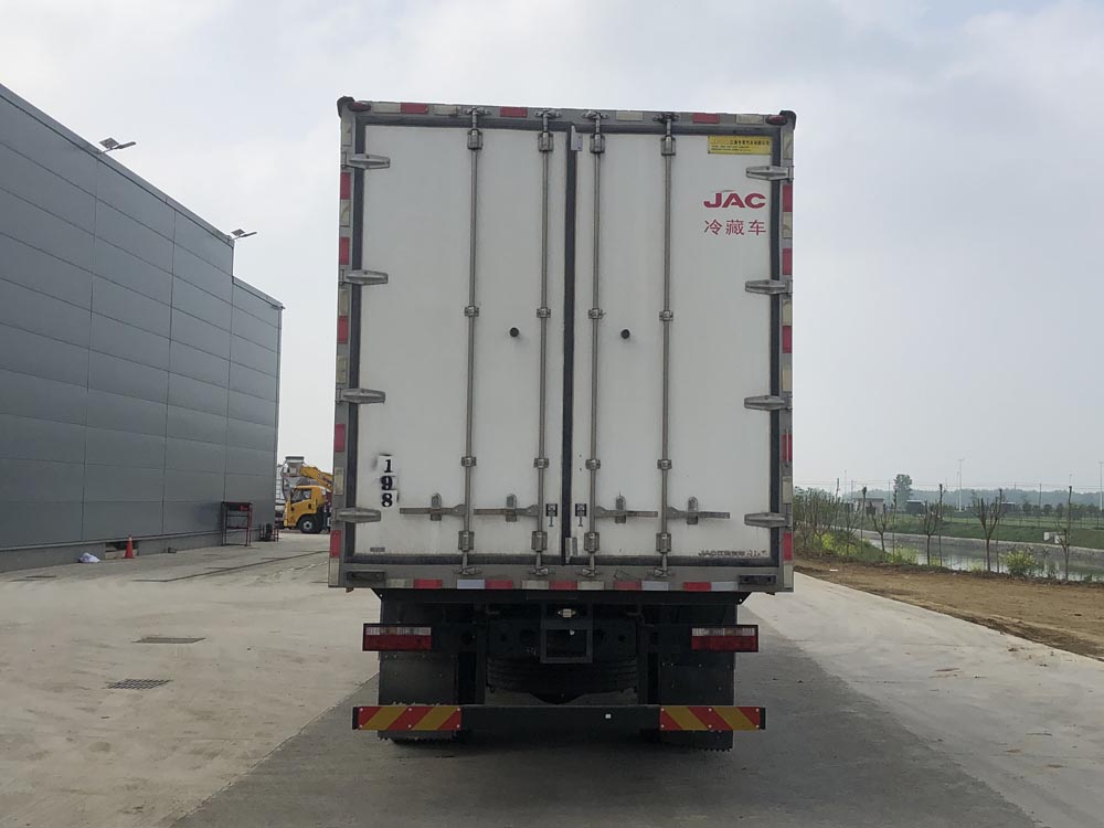 江淮牌HFC5181XLCP2K2A57S冷藏車公告圖片