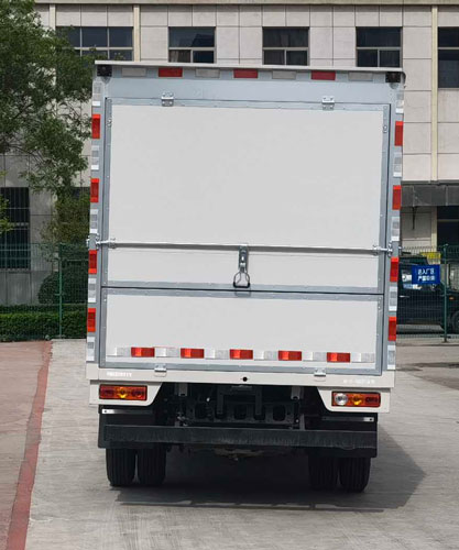 福田牌BJ5045XYK9JBA-21翼開啟廂式車公告圖片