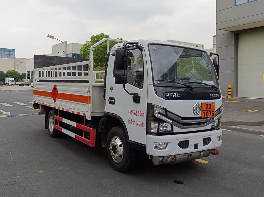 順風(fēng)智造牌SFZ5045TQPEQ6氣瓶運(yùn)輸車(chē)公告圖片